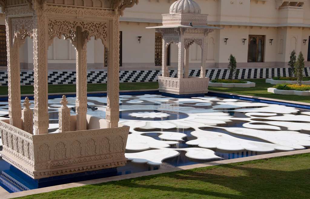 Luxury Stay & Hotels