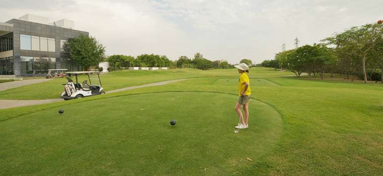 Karma Lakelands Golf Course
