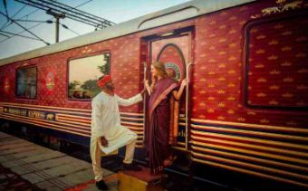 In the morning, board the Maharajas' Express at Delhi. Settled down in the comforts of the train, as it moves towards Jaipur. Partake in a delicious brunch aboard....