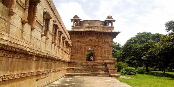 Gujarat Divine Trail + Taj Mahal Tour