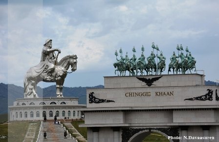 Chinggis-Khaan-Statue-Complex