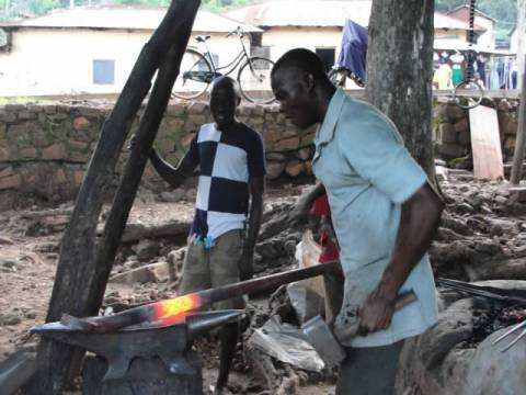 Arts & Crafts in Togo - opulentroutes.com