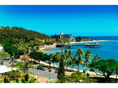 Highlights Bus Tour of Noumea with Duck Island