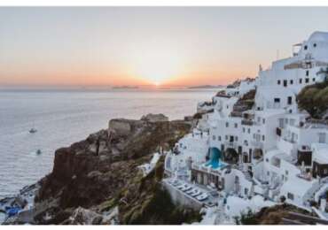 Excursion of Santorini Oia and Winery Tour