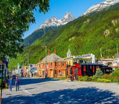 Start with a tour of historic Skagway, and learn of its lawless days during the Klondike Gold Rush of 1897-99 and travel through the White Pass....