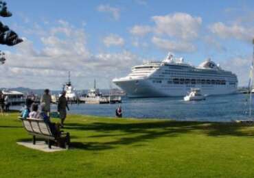 Rotorua Bus Tour