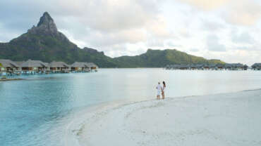 Romance & Honeymoons in Tahiti