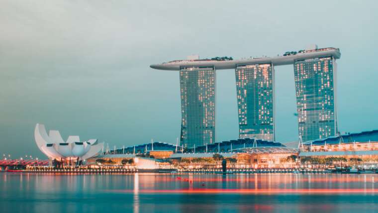 Discover Singapore with Malaysia