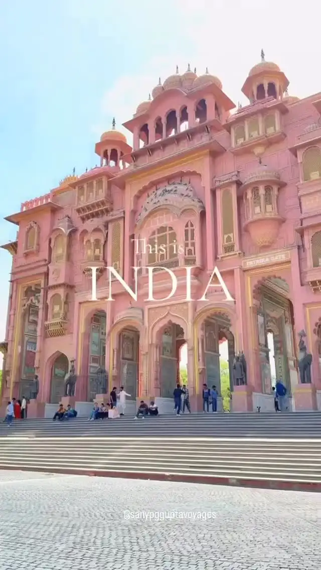 India no se visita... se vive con los cinco sentidos.
Colores que te envuelven, aromas que te marcan, una historia milenaria que te transforma.

¿Estás listo para sentir la magia de la India?

Viaja con nosotros al corazón de Asia.

#india #asia #vacaciones #aventura #descubreindia #nuevoslugares #agenciadeviajes #sanyogguptavoyages